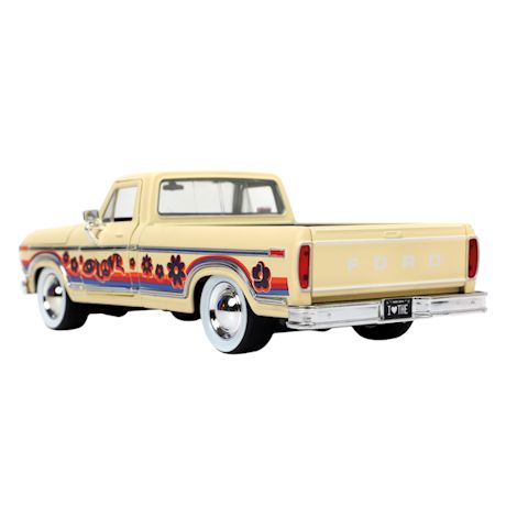 Product image for Groovy Decade 1:24 Die-Cast Models - 1979 Ford F-150
