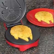 Alternate Image 1 for Disney Star Wars Round Millennium Falcon Waffle Maker